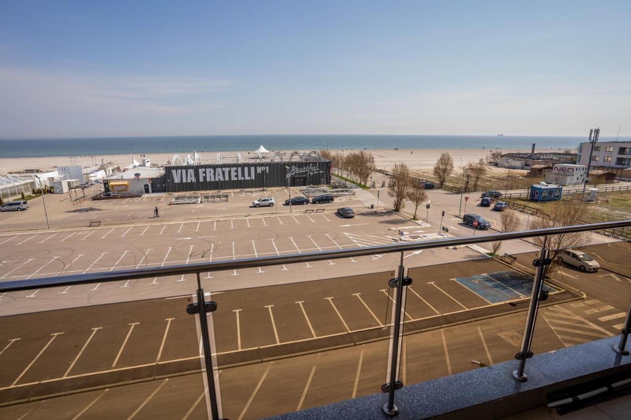 Summerland Sea-View Luxury Apartment Mamaia Exteriör bild