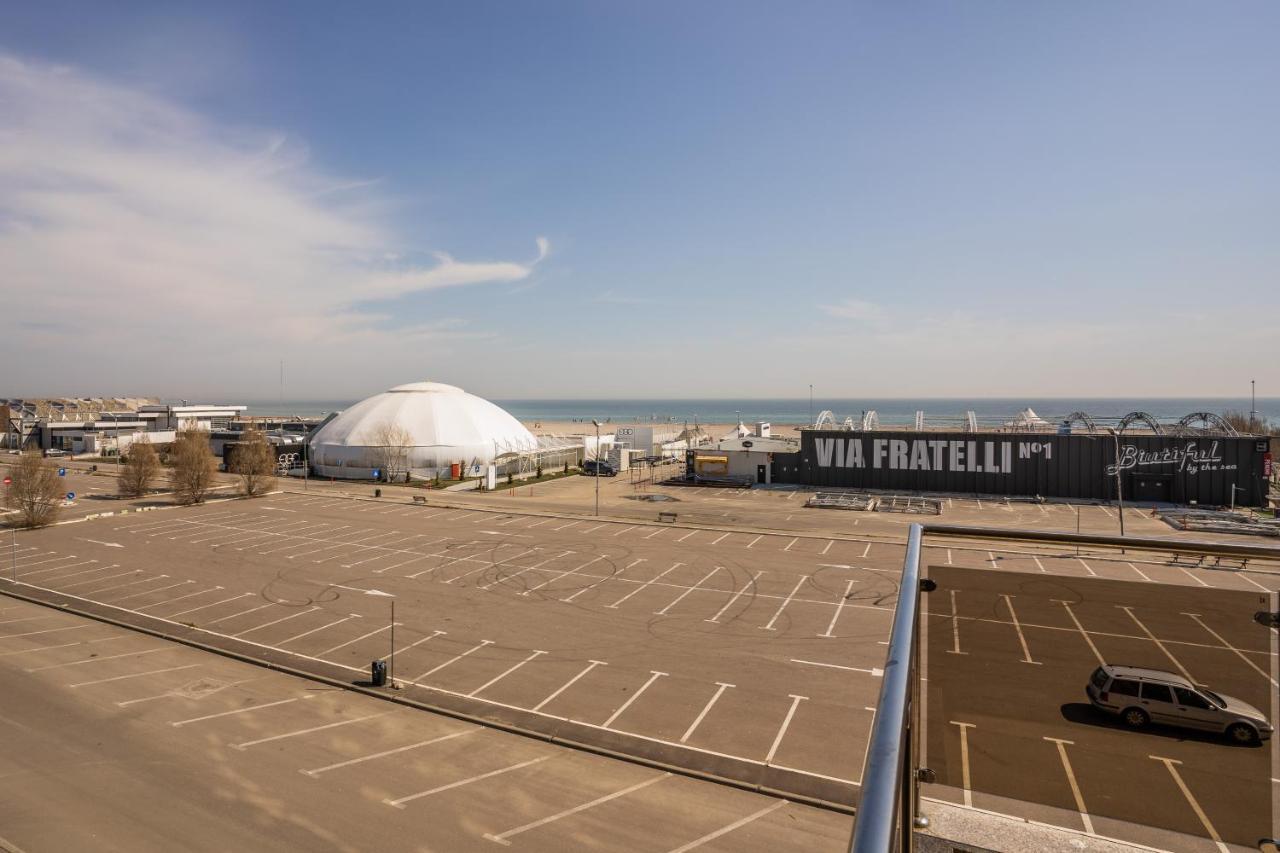 Summerland Sea-View Luxury Apartment Mamaia Exteriör bild