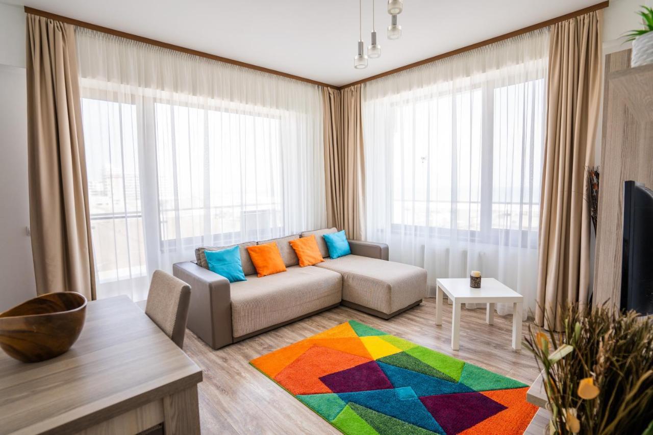 Summerland Sea-View Luxury Apartment Mamaia Exteriör bild