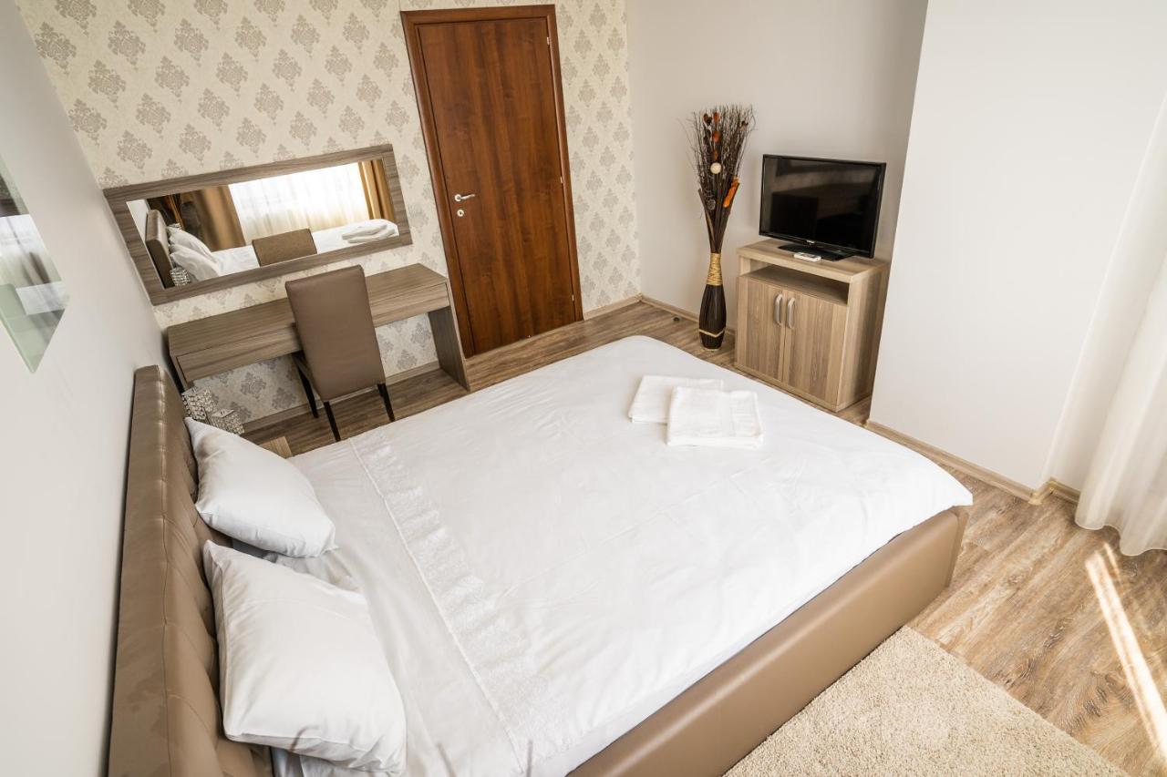 Summerland Sea-View Luxury Apartment Mamaia Exteriör bild