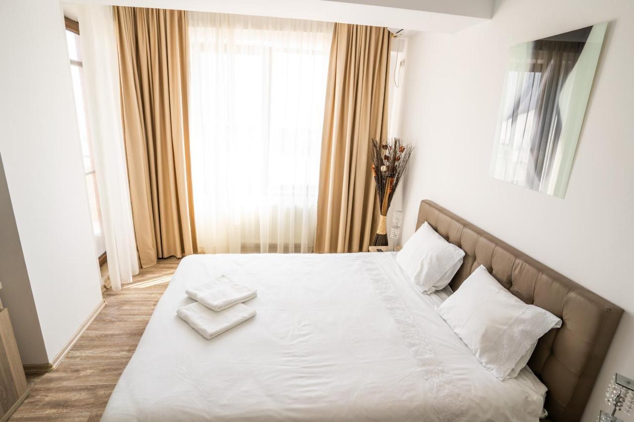 Summerland Sea-View Luxury Apartment Mamaia Exteriör bild