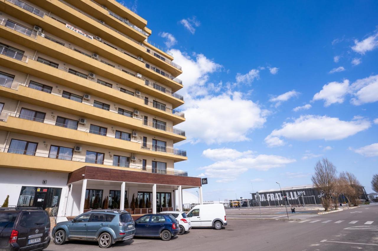 Summerland Sea-View Luxury Apartment Mamaia Exteriör bild