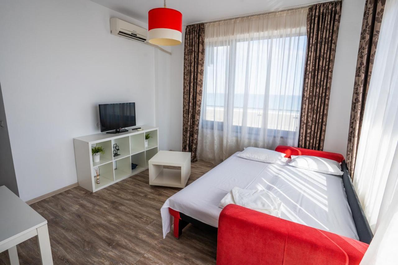 Summerland Sea-View Luxury Apartment Mamaia Exteriör bild