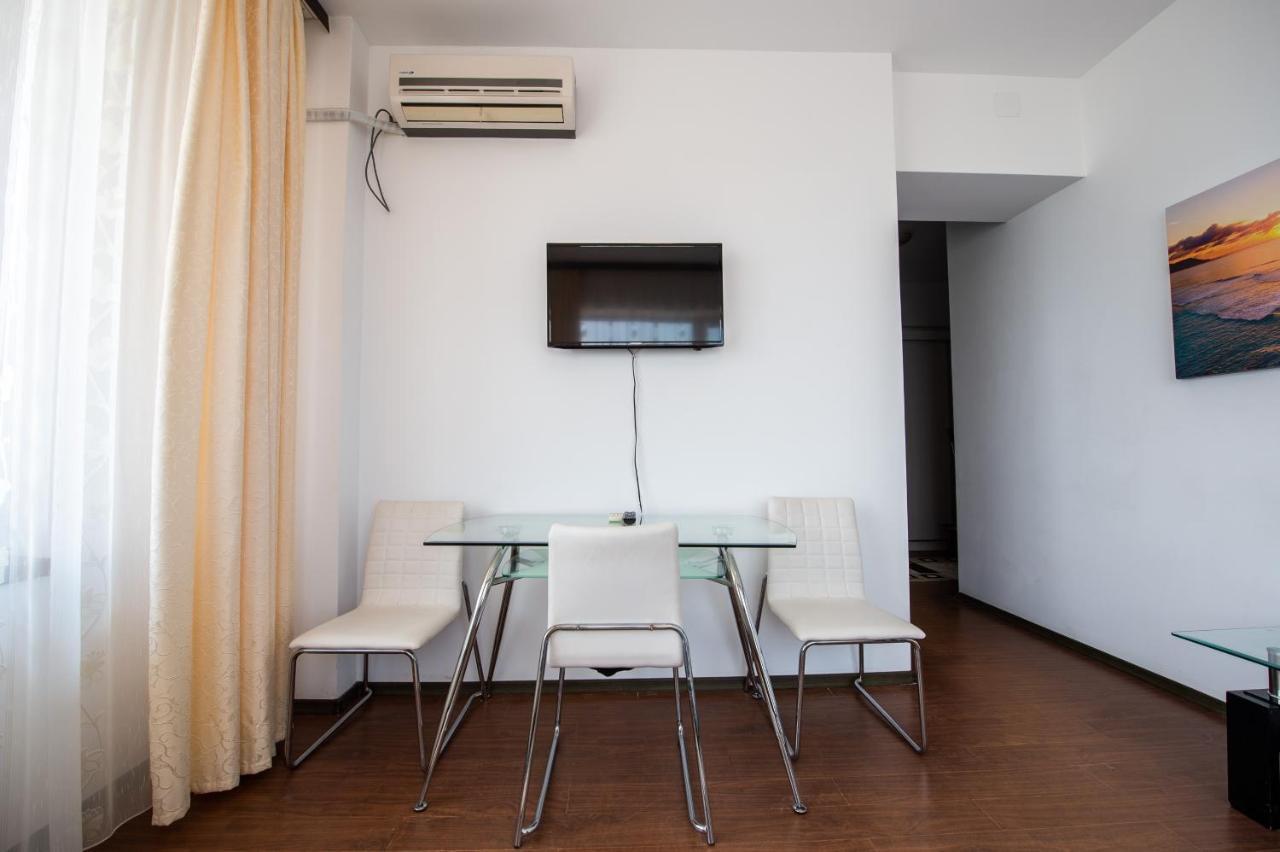 Summerland Sea-View Luxury Apartment Mamaia Exteriör bild