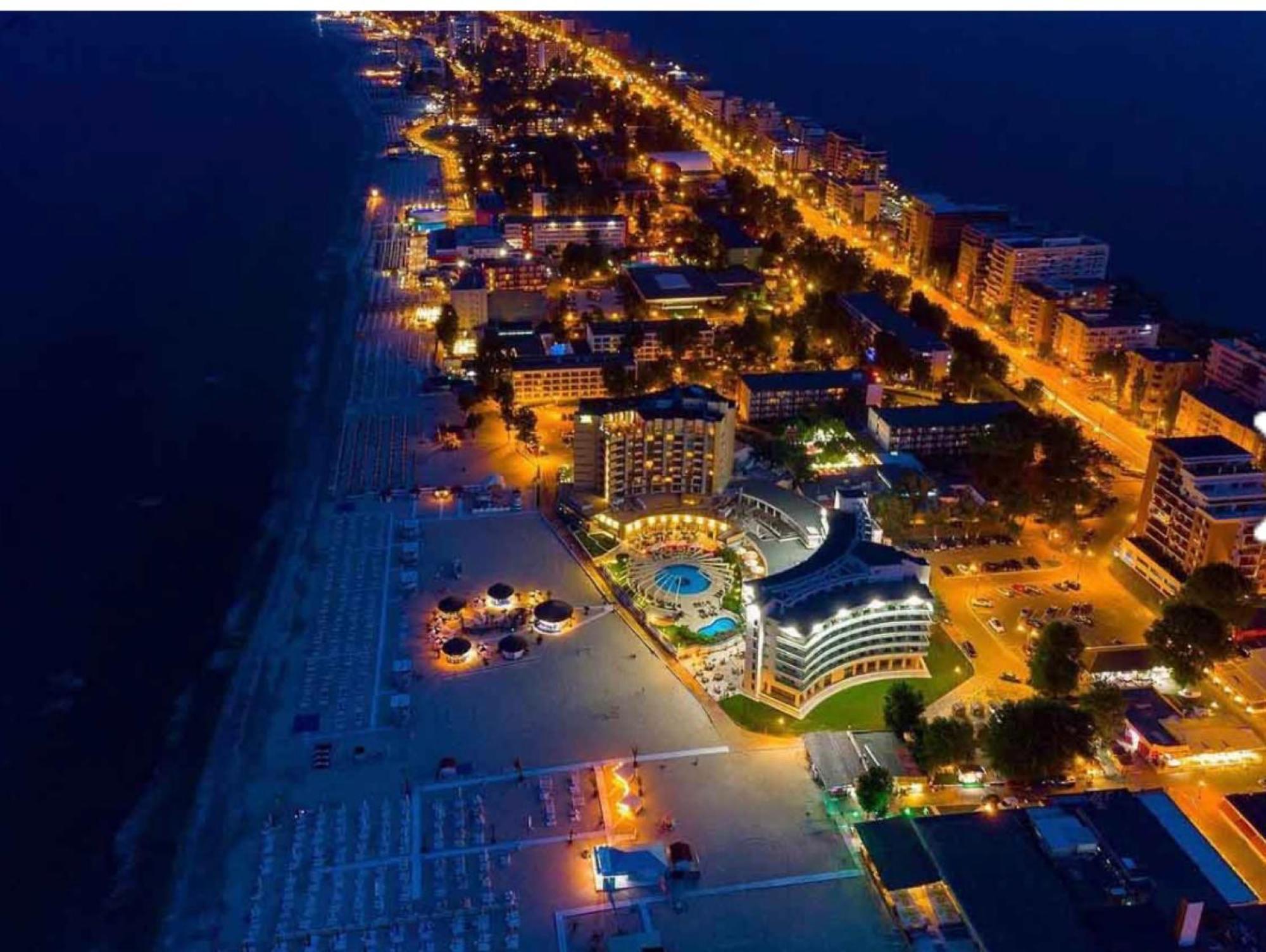 Summerland Sea-View Luxury Apartment Mamaia Exteriör bild