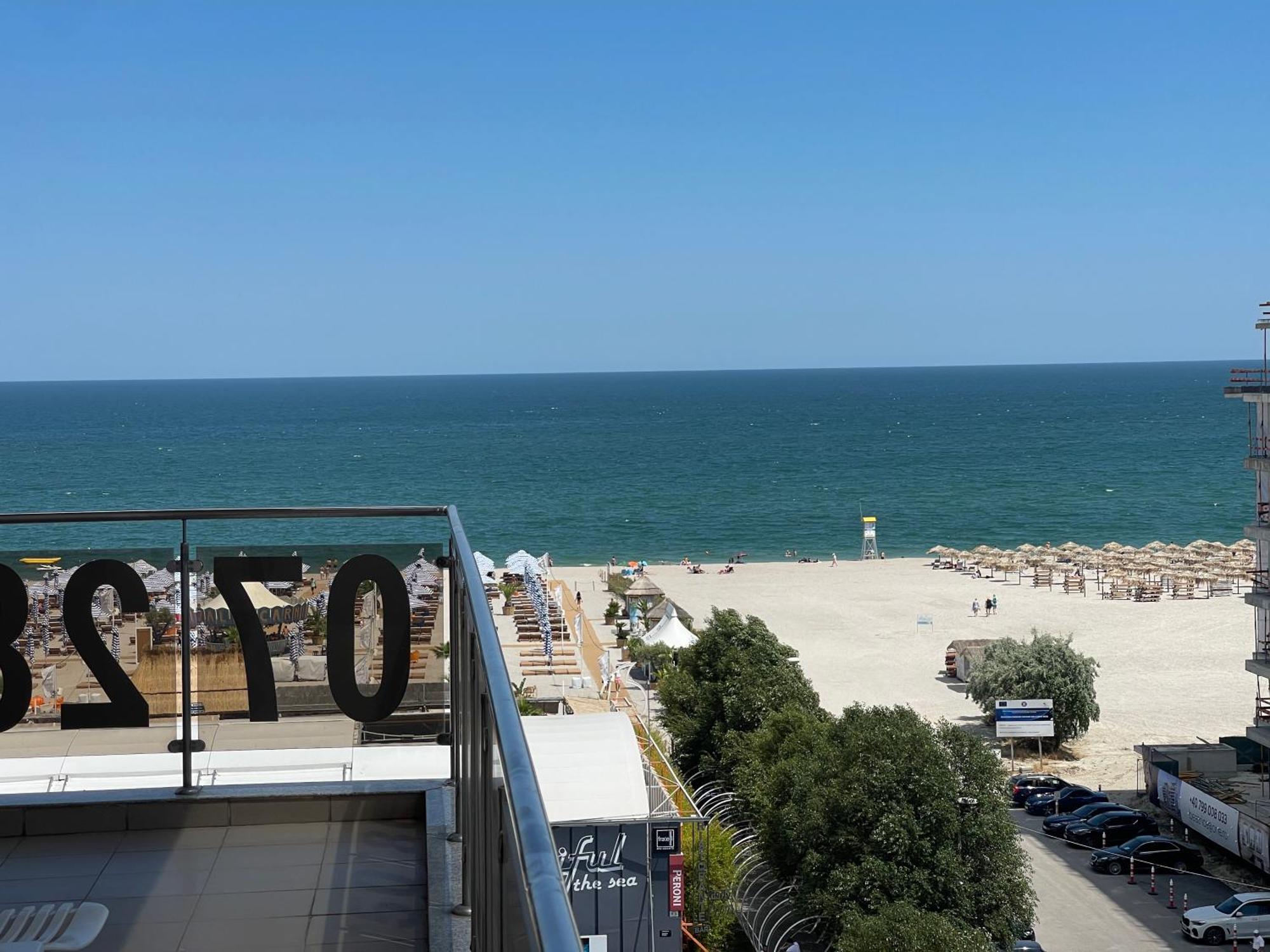Summerland Sea-View Luxury Apartment Mamaia Exteriör bild