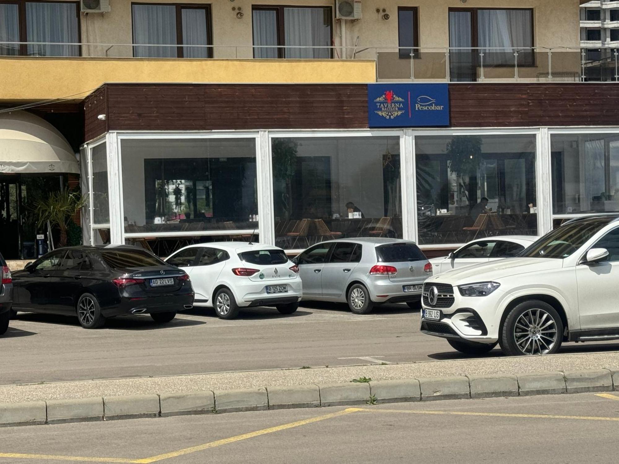 Summerland Sea-View Luxury Apartment Mamaia Exteriör bild