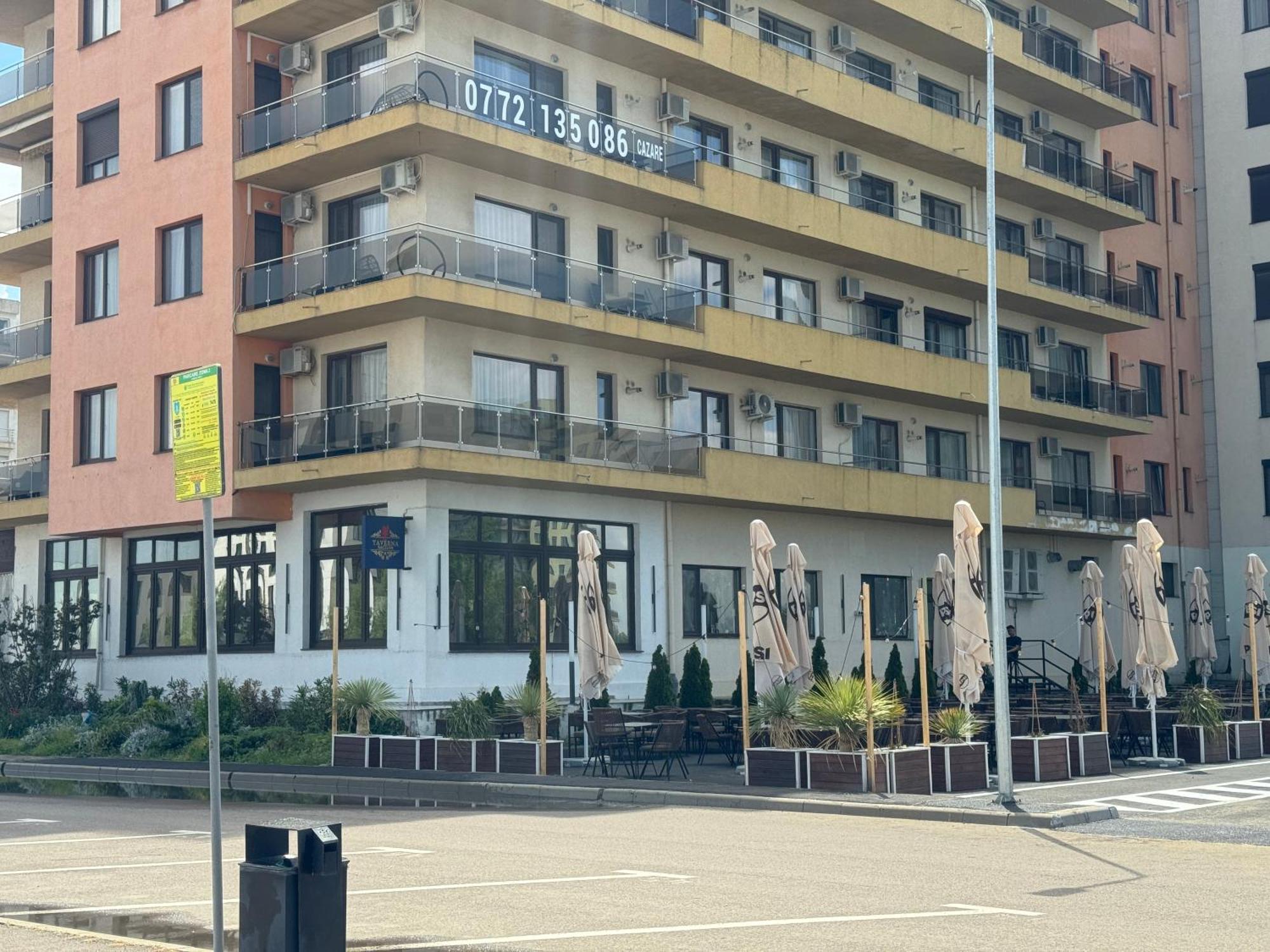 Summerland Sea-View Luxury Apartment Mamaia Exteriör bild