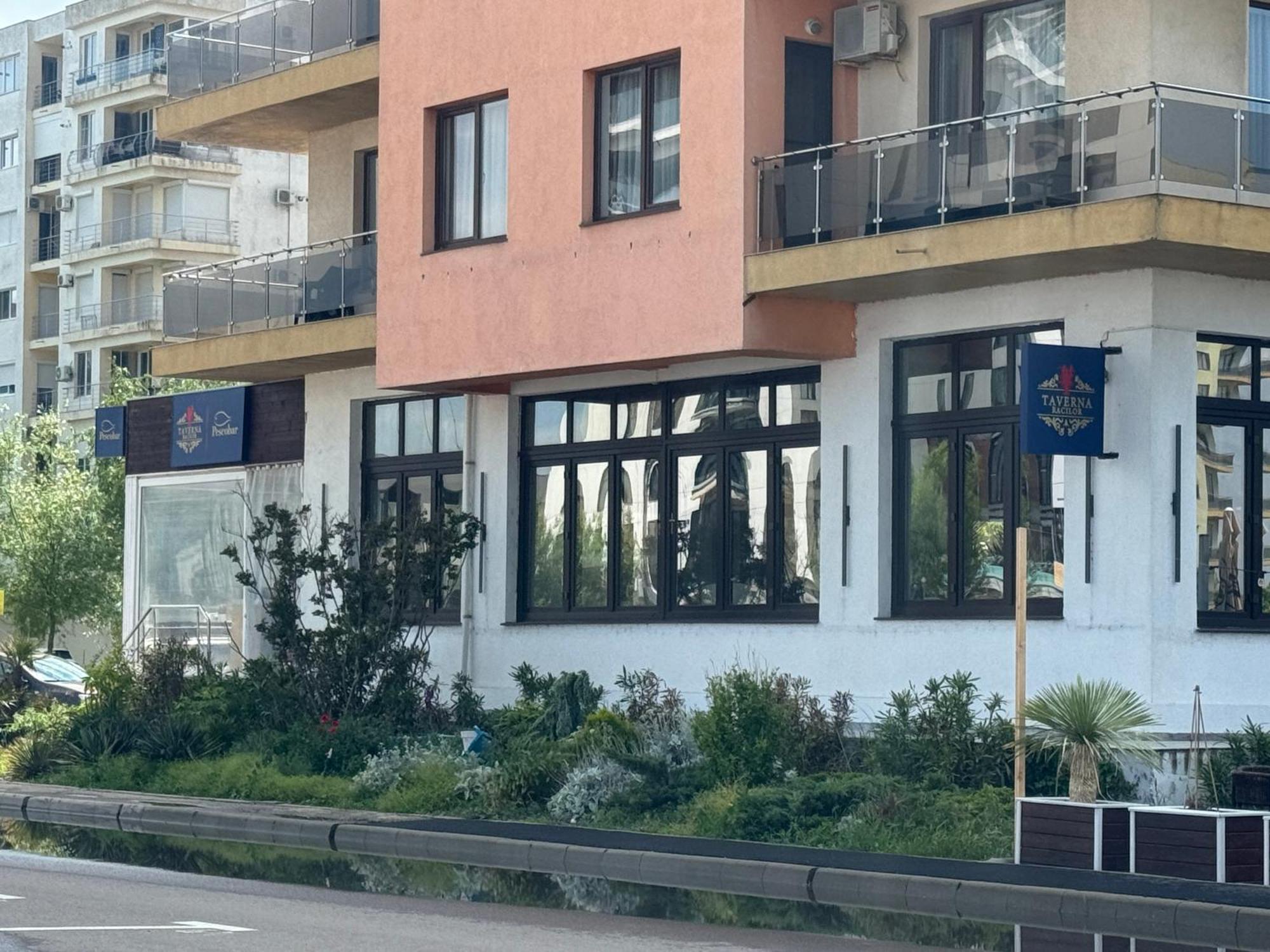 Summerland Sea-View Luxury Apartment Mamaia Exteriör bild
