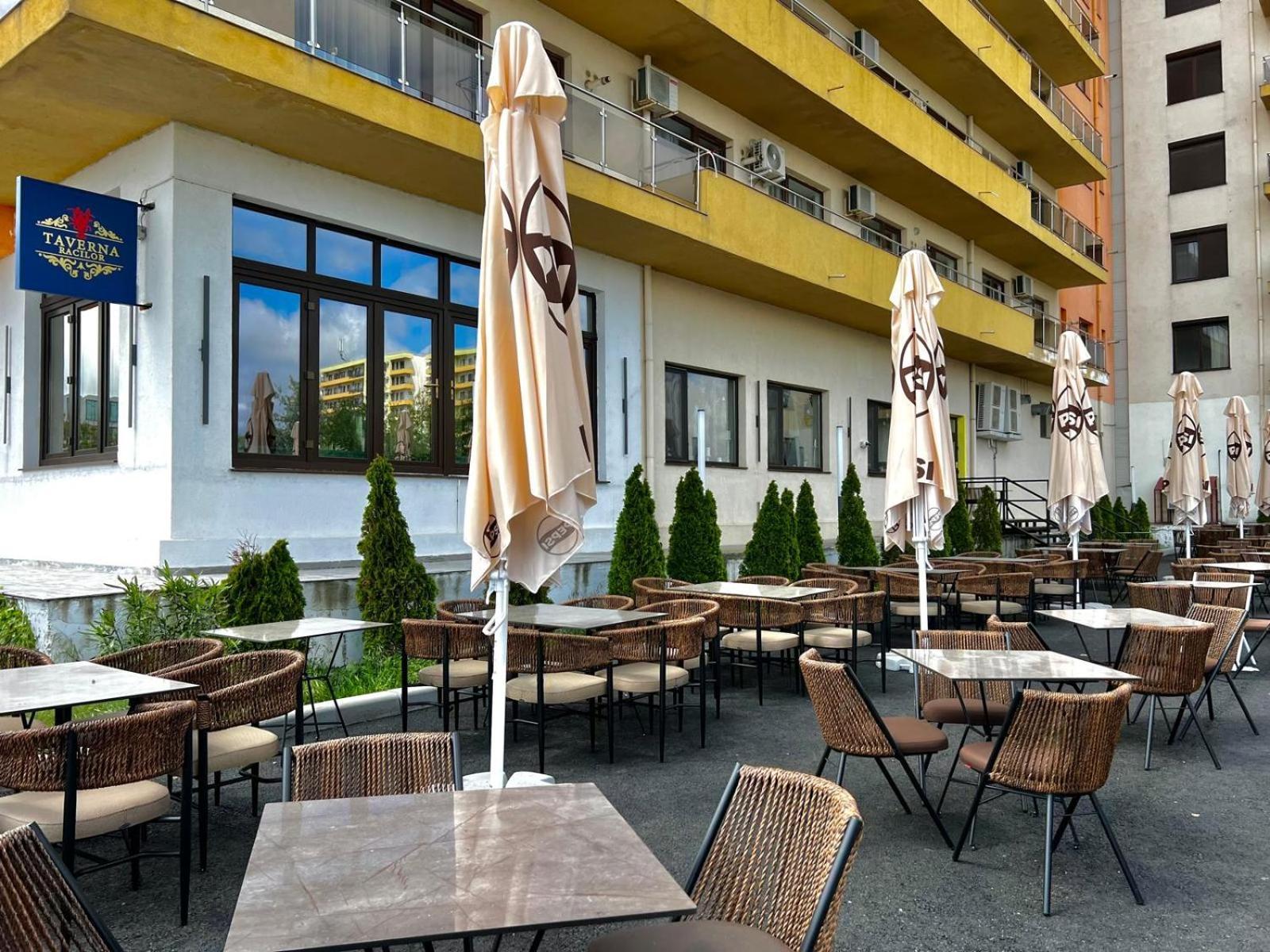 Summerland Sea-View Luxury Apartment Mamaia Exteriör bild