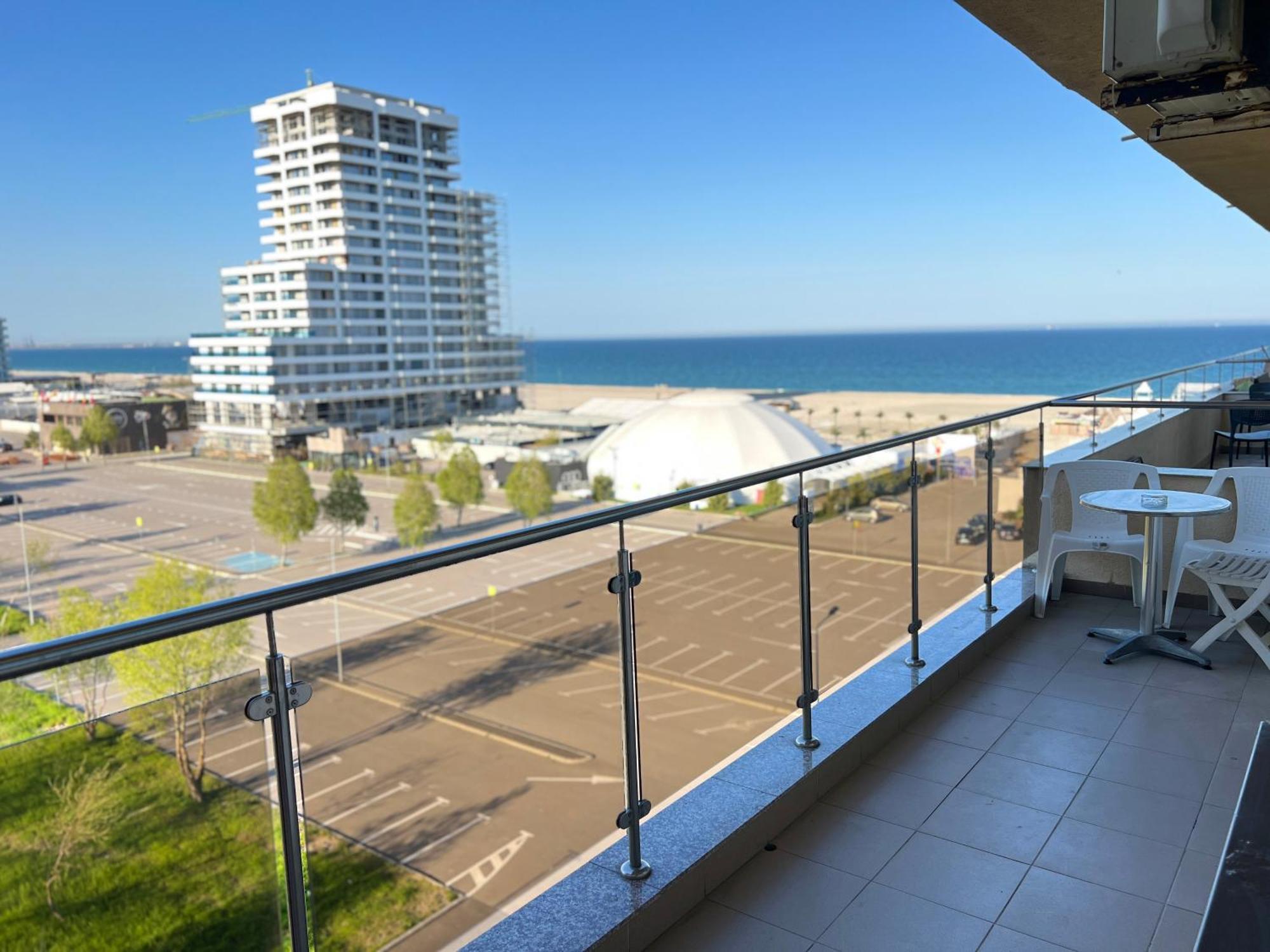 Summerland Sea-View Luxury Apartment Mamaia Exteriör bild